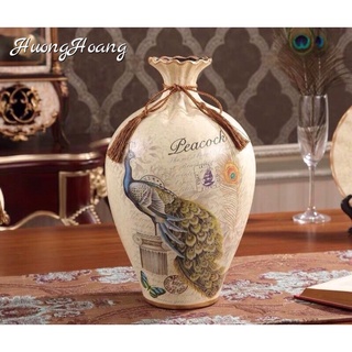 Bình tròn cắm lông công trắng, bình cắm hoa cao 24cm