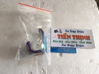 Móc treo đồ Titan