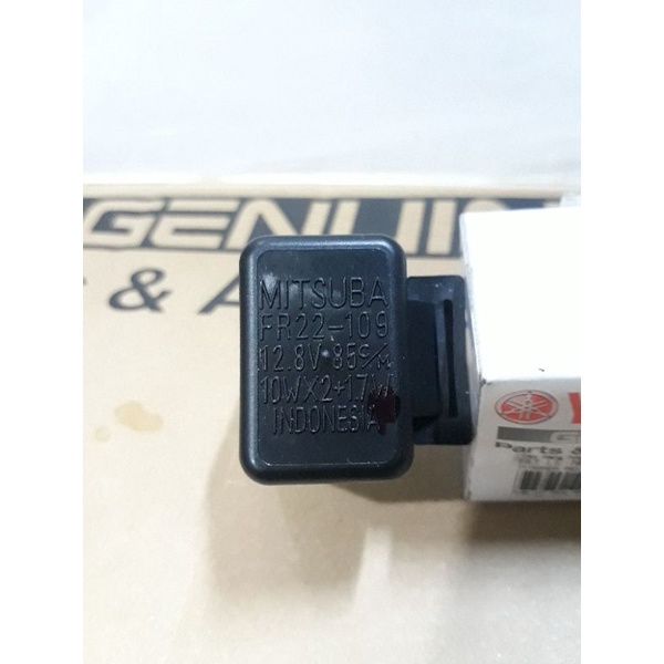 Rơ le xi nhan Yamaha