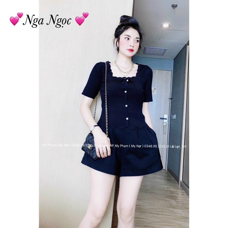 Áo len cổ vuông lượn sóng | BigBuy360 - bigbuy360.vn