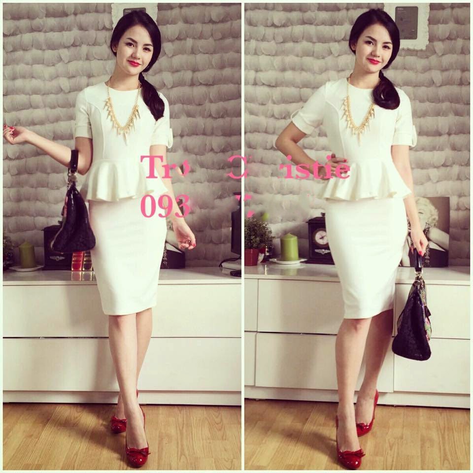 Set áo peplum chân váy ôm màu trắng Christie