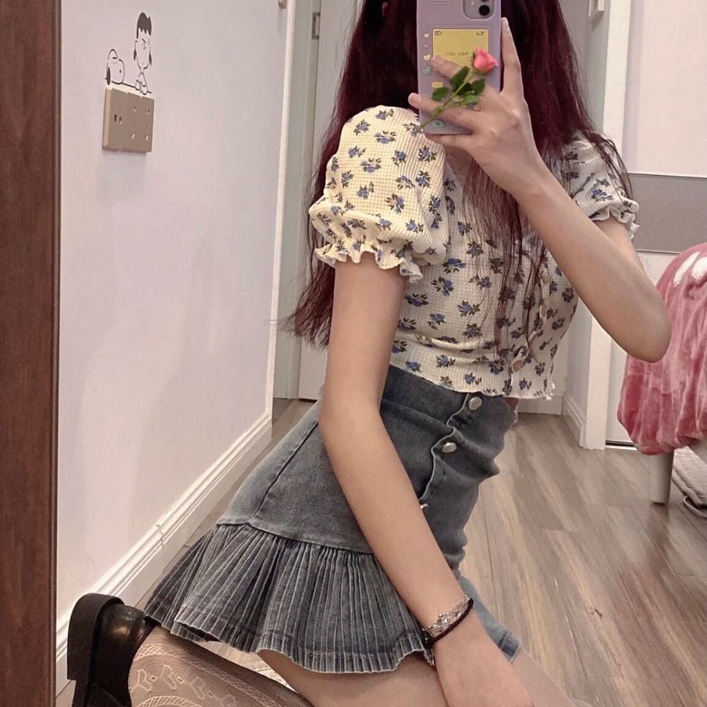 Sweet and spicy floral short-sleeved T-shirt set women's summer new design sense niche high waist slim denim skirt