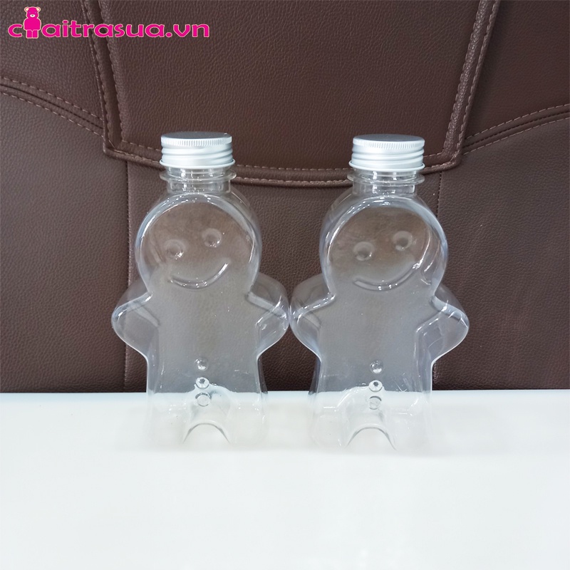 Giá Sỉ: Thùng 70 chai nhựa PET Nhân vật Cao Cấp Mẫu Hình Bánh Quy Gừng 500ML Cho Mùa Noen