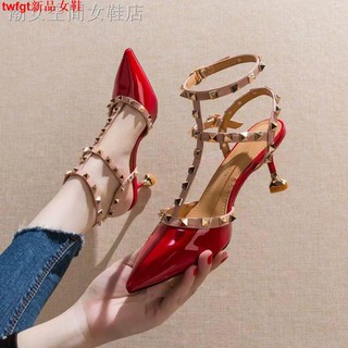 Giày cao gót da đính đinh tán phong cách retro anh quốc cho nữ