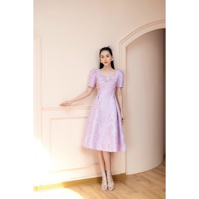 ĐẦM GẤM  TAY PHỒNG NƠ NGỰC XINH XẮN