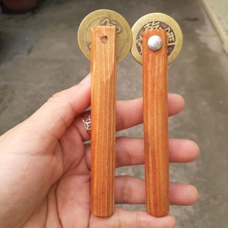Đồng xu cạo gió cán gỗ (9cm)