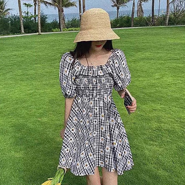 Đầm hoa cúc nhún chỉ tay phồng