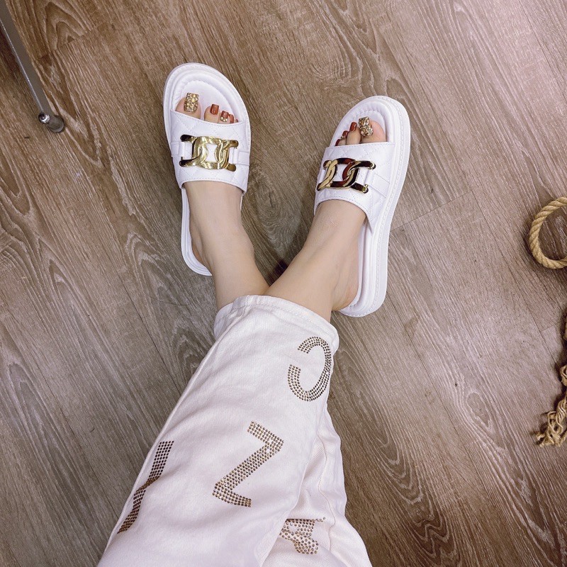 Dép xích bánh mì