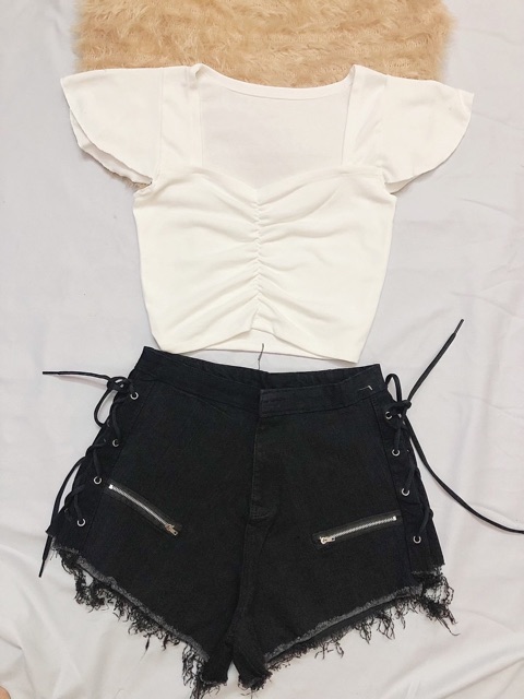 [Mã WASTUP giảm 10% tối đa 30K đơn 99K] Áo croptop nhún ngực | BigBuy360 - bigbuy360.vn