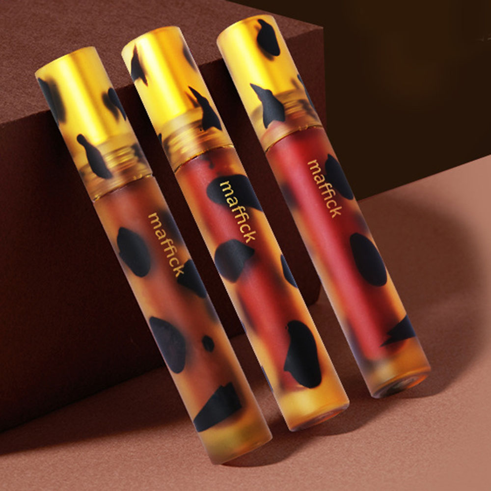 (Hàng Mới Về) Son Môi Màu Lì Dưỡng Ẩm Lâu Trôi Không Dính Ly Tiện Dụng | BigBuy360 - bigbuy360.vn