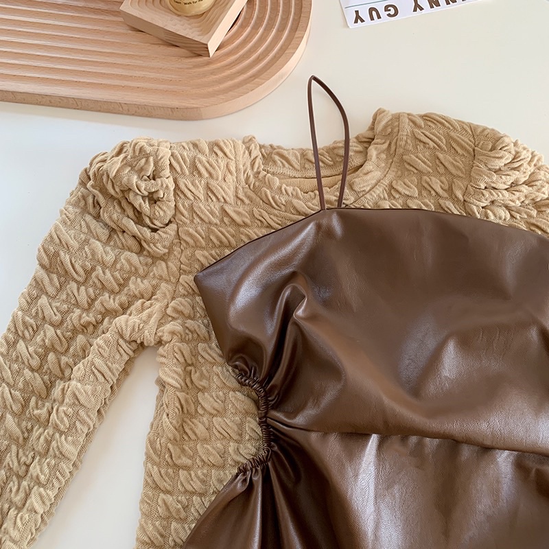 Set áo và đầm da màu nâu - Rina Set