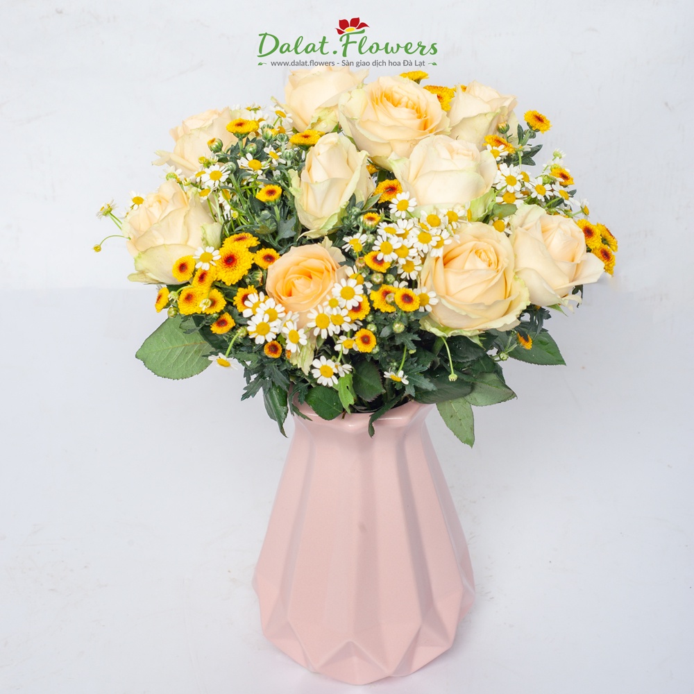 Bình gốm quả trám Dalat.flowers - Bình cắm hoa trang trí nhà cửa, văn phòng