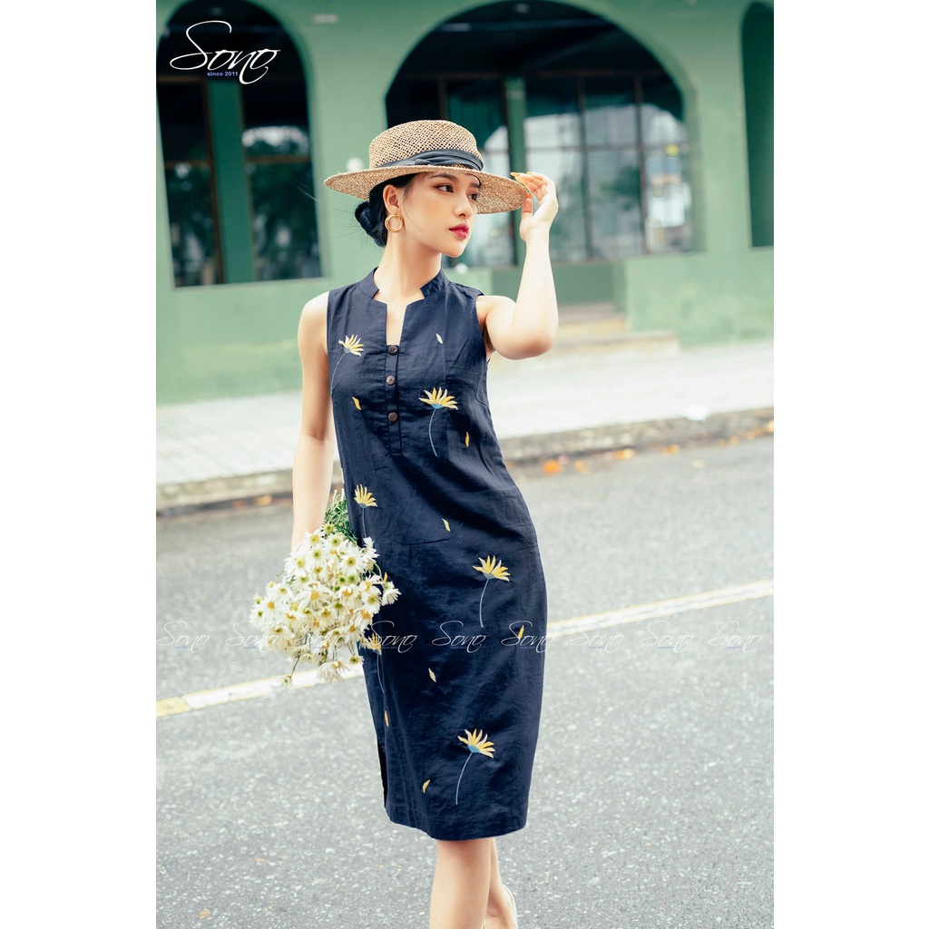 SONO - Đầm Suông Hàng Thiết Kế Thêu Nổi Hoa Rơi Chất Liệu Linen Cao Cấp