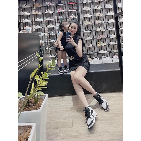 Thể thao đen cổ cao