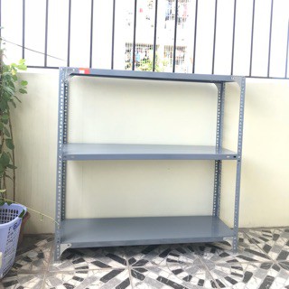 Kệ sắt v lỗ 3 tầng