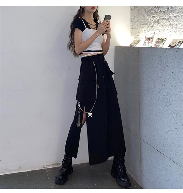 Chân váy đen xẻ tà cách điệu kèm chuỗi xích bướm Ulzzang cá tính siêu chất 👍