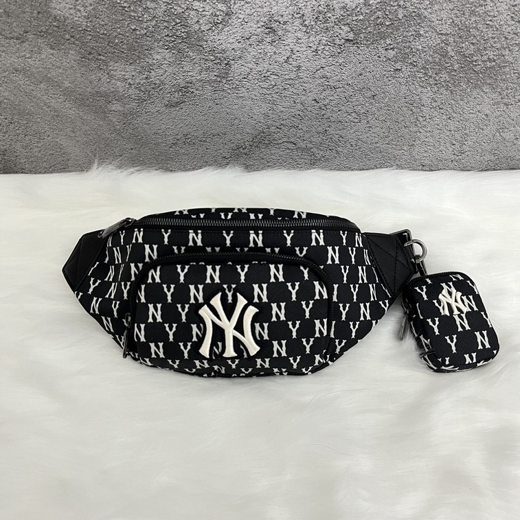 Túi Bao Tử MLB Monogram Hip Sack New York Yankees