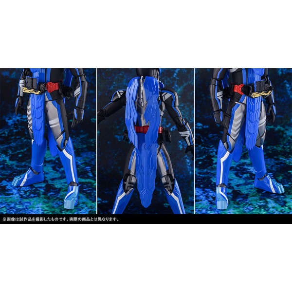 [NEW] Mô hình đồ chơi chính hãng Bandai SHF Kamen Rider Blades Lion Senki