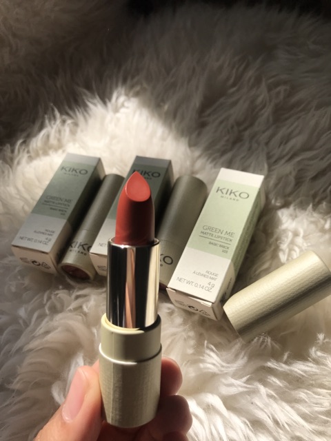 (CÓ SẴN) Son cam gạch KIKO MILANO NEW GREEN ME MATTE LIPSTICK (BILL UK)