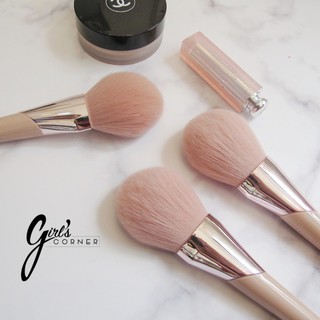 Cọ Phủ Phấn Fenty Beauty