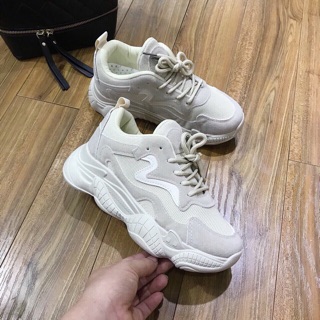 Giày sneaker độn đế
