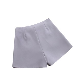 Quần đùi nữ thời trang cá tính