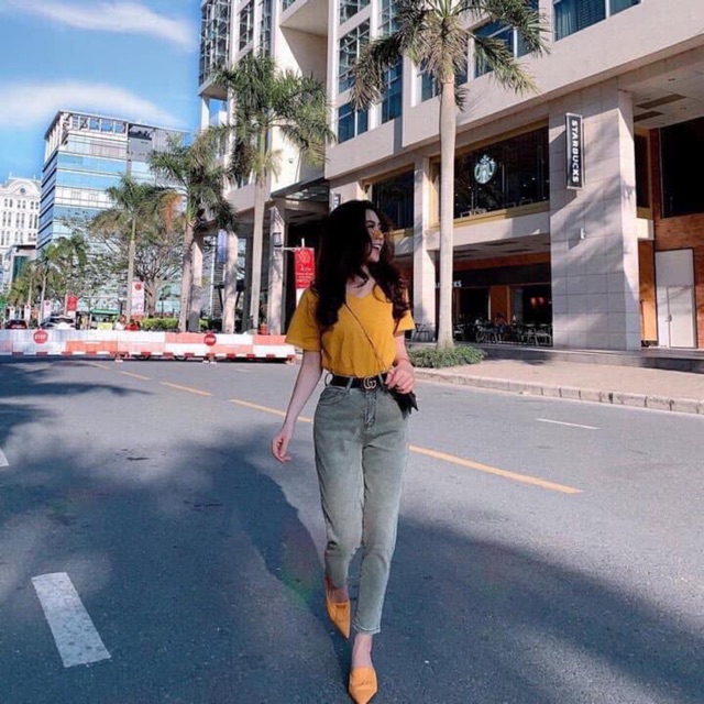 Áo phông Zara Auth sẵn S bé nhất