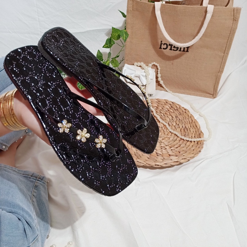 Dép kẹp nữ đính hoa đá sang chảnh 3 màu đen,bạc,vàng lấp lánh-hình thật của shop tự chụp