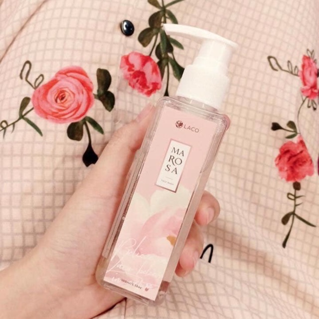 Sữa rửa mặt hoa hồng