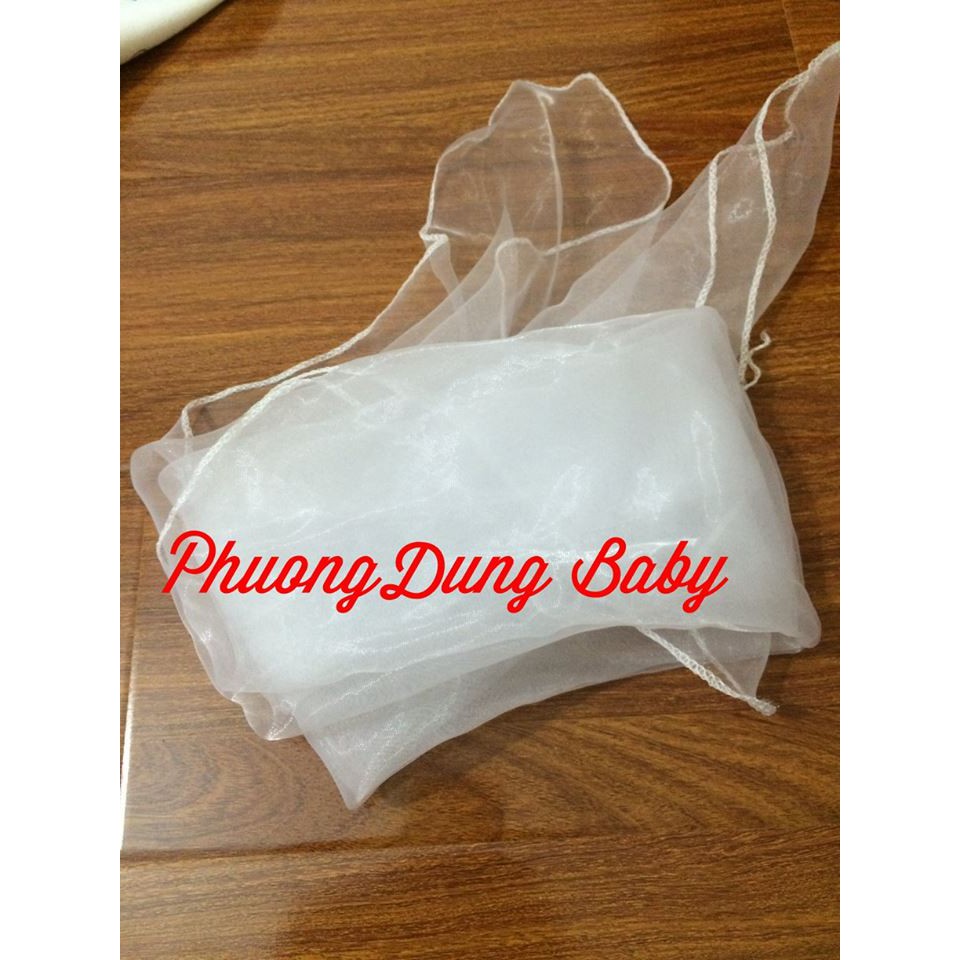 Khăn voan trắng cho con