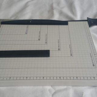 Bàn cắt giấy khổ B4-A4 Metal Base