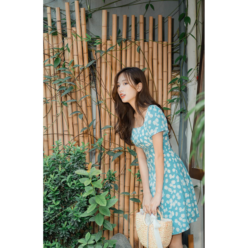 [Mã WAMT1505 giảm 10K đơn 0K] Váy hoa nhí xanh dương, Váy hoa cổ vuông ngắn tay đủ 4 size S M L XL e1070 | BigBuy360 - bigbuy360.vn