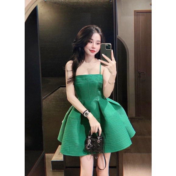 Đầm dự tiệc dáng xoè