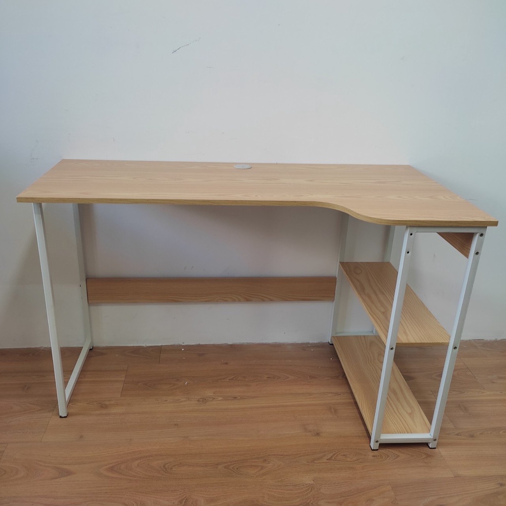 Bàn gaming khung thép lớn sơn tĩnh điện uốn hiện đại mặt gỗ MDF, bàn làm việc để PC mặt cắt CNC chống gù mới nhất 2023