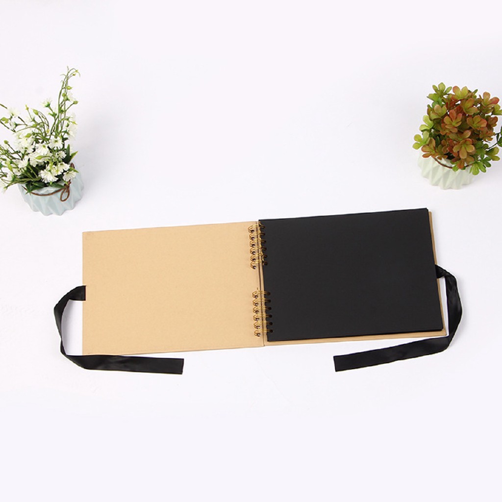 Album đựng ảnh bằng giấy đen