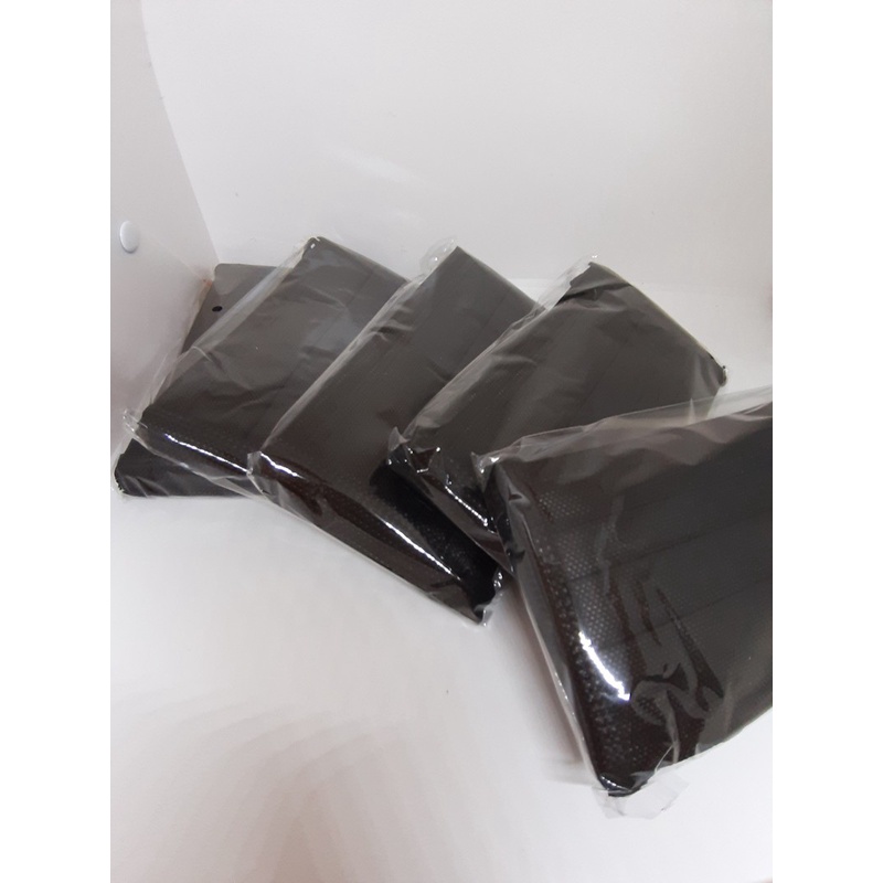 Hộp 50 Khẩu Trang Y Tế 4 Lớp Kháng Khuẩn Than Hoạt Tính Màu Đen