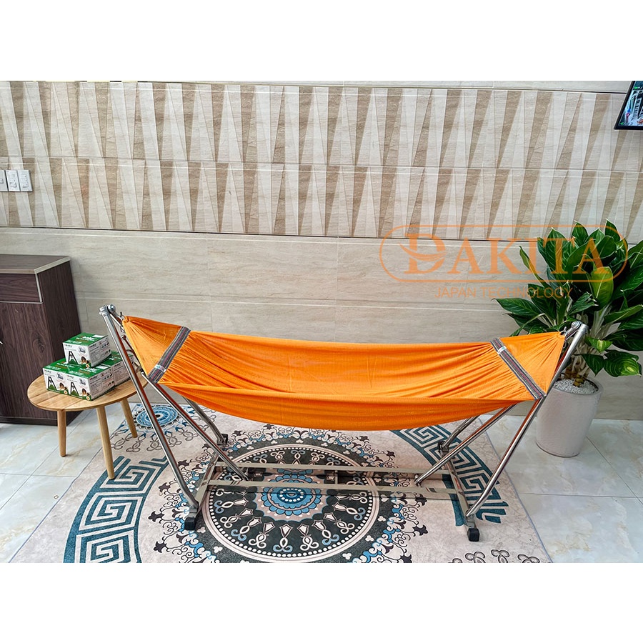 Lưới võng cán thép cỡ đại loại tốt rộng bền, 2 lớp cứng, không co giãn, cán thép bản lớn chắc chắn.
