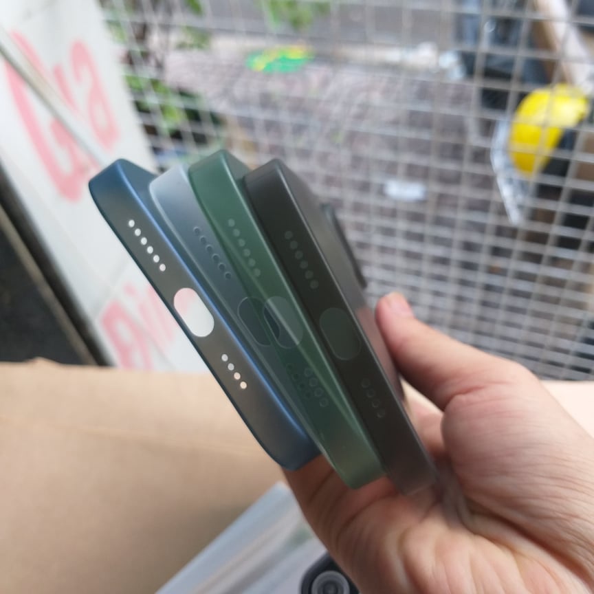 Ốp Lưng Siêu Mỏng iPhone 13 Pro Max Dạng Nhám Mờ Chính Hãng Hiệu Usams