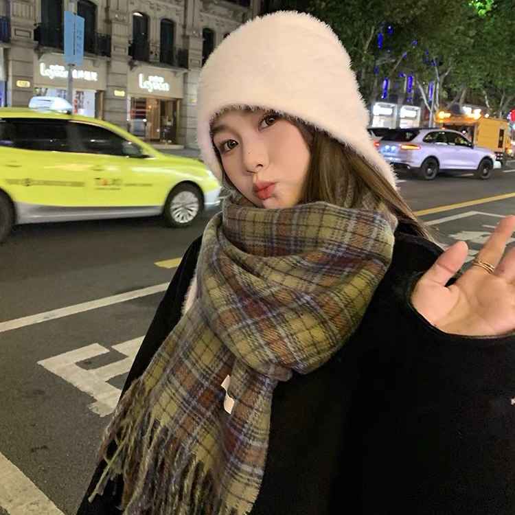 Khăn choàng len MG STUDIO ấm áp họa tiết caro xinh xắn