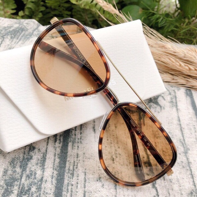 Kính mát nữ thời trang Michael Kors Playa Norte sang chảnh | BigBuy360 - bigbuy360.vn