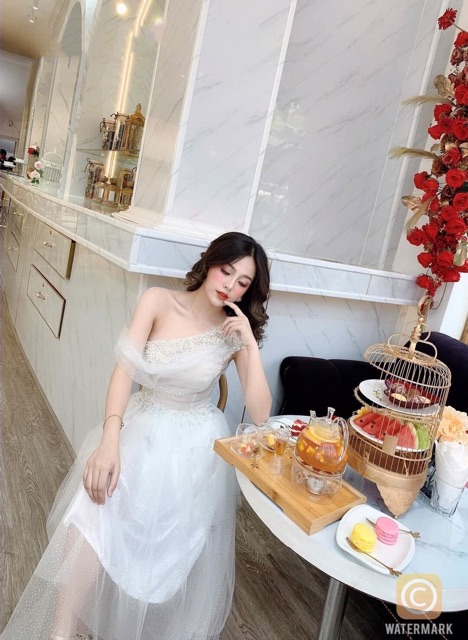 Đầm dự tiệc lệch vai kết cườm ngọc TRIPBLE T DRESS - size M/L  - MS205V