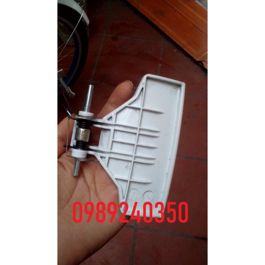 Tay nắm cửa máy giặt Electrolux đời cổ