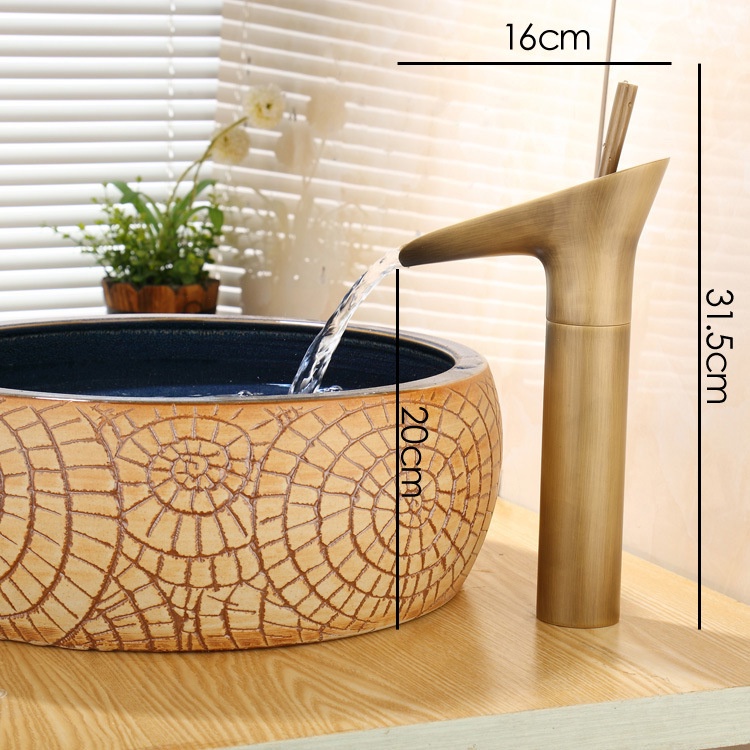 Vòi lavabo, vòi chậu rửa mặt nóng lạnh bằng đồng giả cổ kiểu dáng độc đáo -  QM.VR029B1