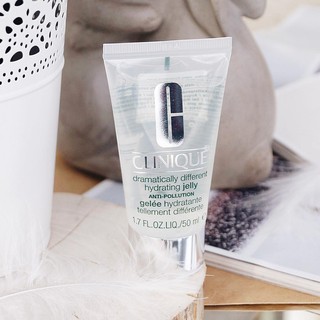 GEL DƯỠNG ẨM CAO CẤP CLINIQUE DRAMATICALLY DIFFERENT HYDRATING JELLY - TUÝP 30ML