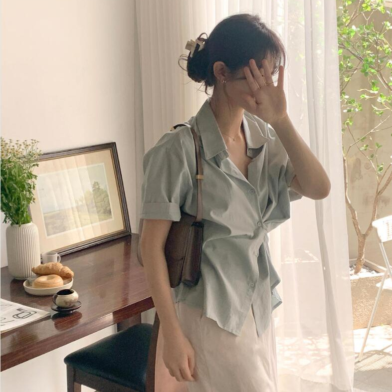 Áo Sơ Mi Tay Ngắn Màu Sắc Đơn Giản Phong Cách Hàn Quốc Cho Nữ