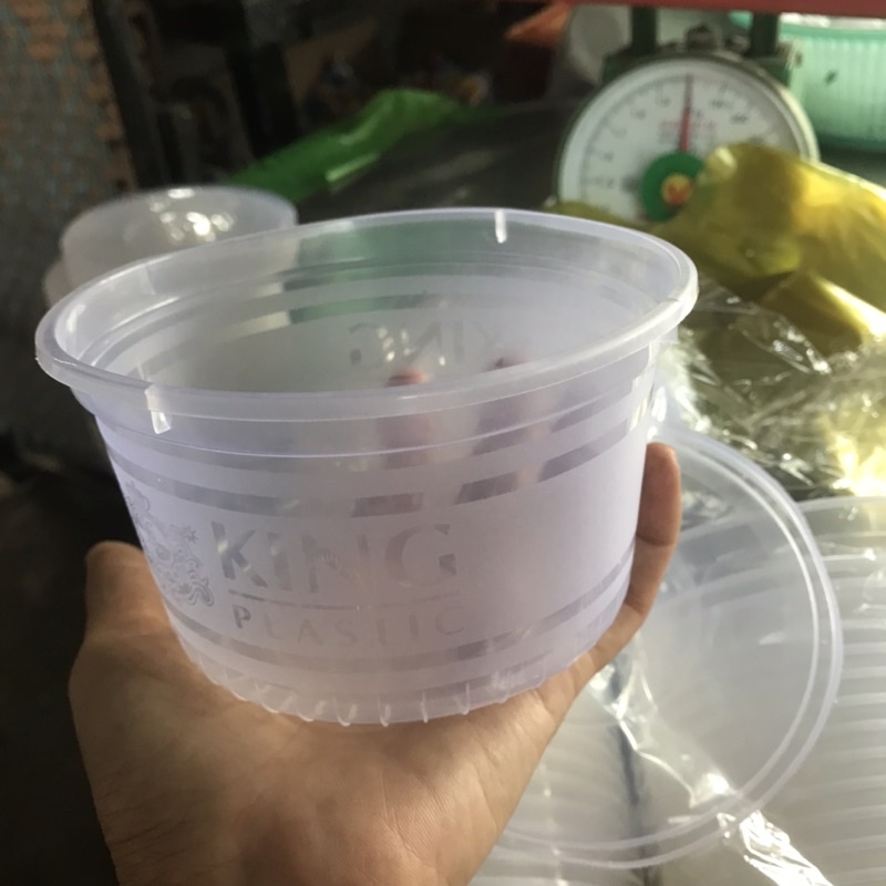 Tô nhựa có nắp dùng 1 lần