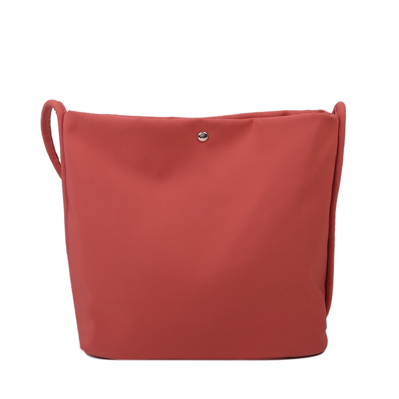 Túi tote đeo vai IELGY vải canvas cỡ lớn phối chú gấu thời trang dành cho nữ