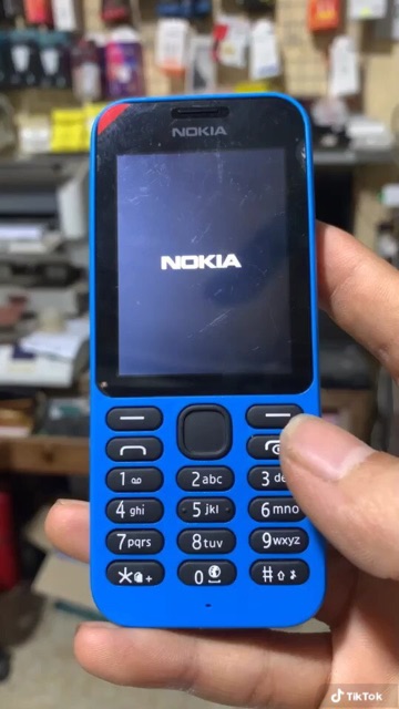 ĐIỆN THOẠI NOKIA 215 CHÍNH HÃNG ( cũ đẹp 99% ) giao màu ngẫu nhiên | BigBuy360 - bigbuy360.vn