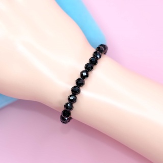 Vòng tay Black Spinel màu đen cắt giác UPCARA