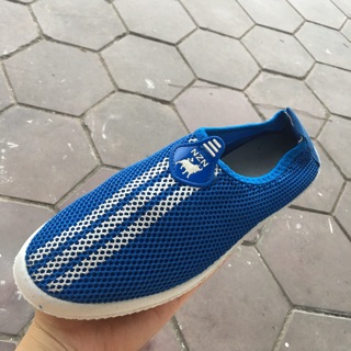 Giày lưới lưới